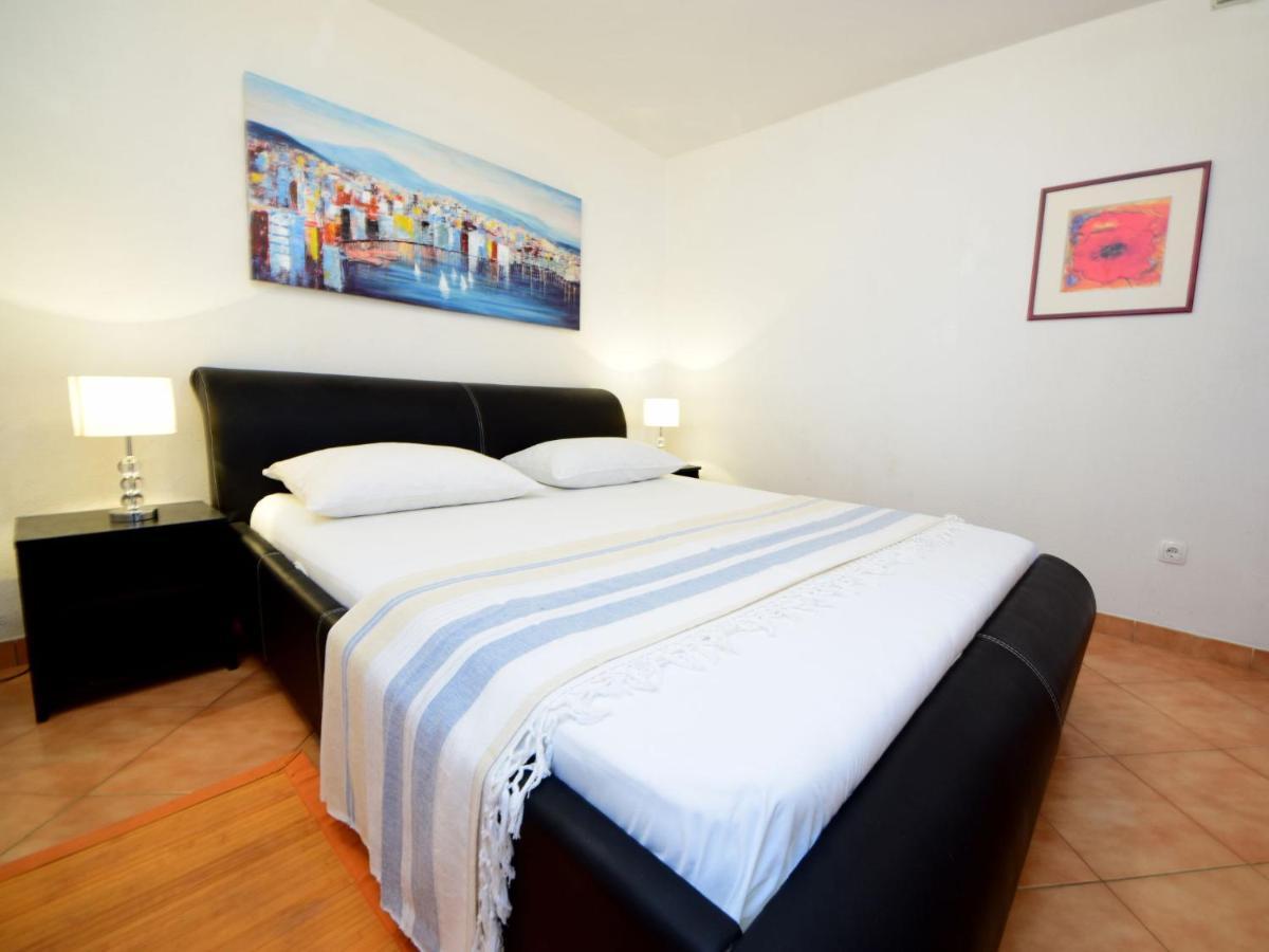 Apartment Tija By Interhome Trogir Exterior foto